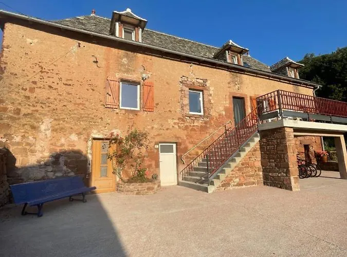 La Loge D’evelyne Villecomtal